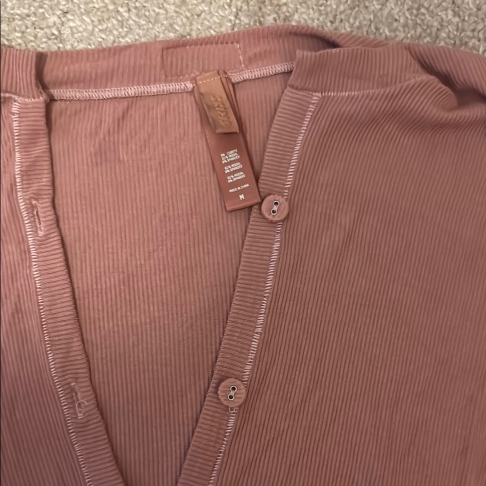 Skims soft lounge button up Henley - Picture 2 of 5